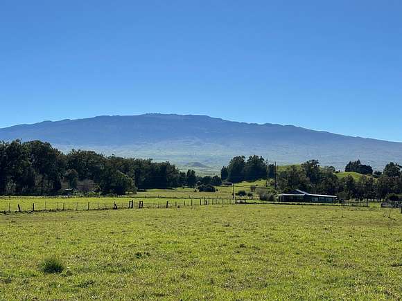 17.88 Acres of Land with Home for Sale in Waimea, Hawaii