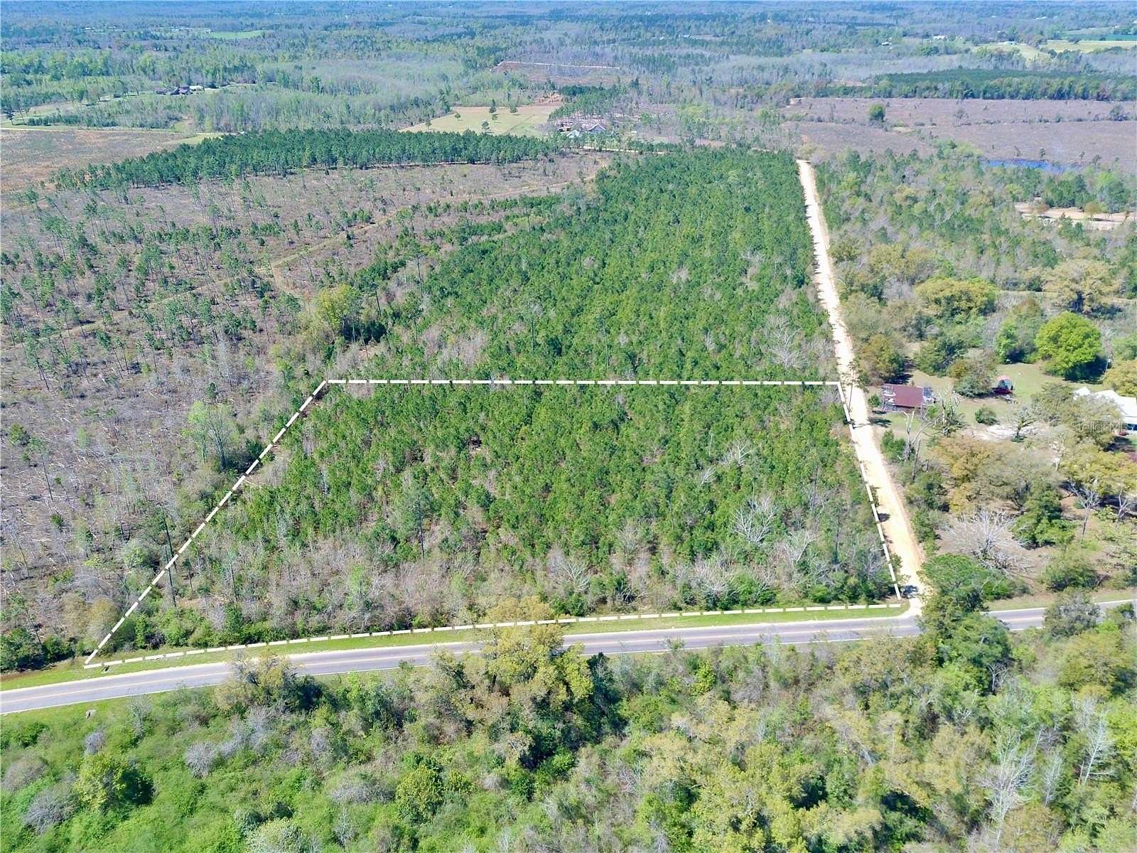 5 Acres of Residential Land for Sale in Cottondale, Florida