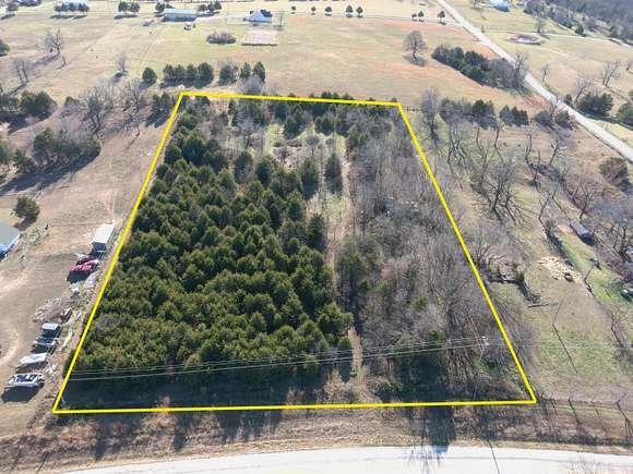 5 Acres of Residential Land for Sale in Brighton, Missouri