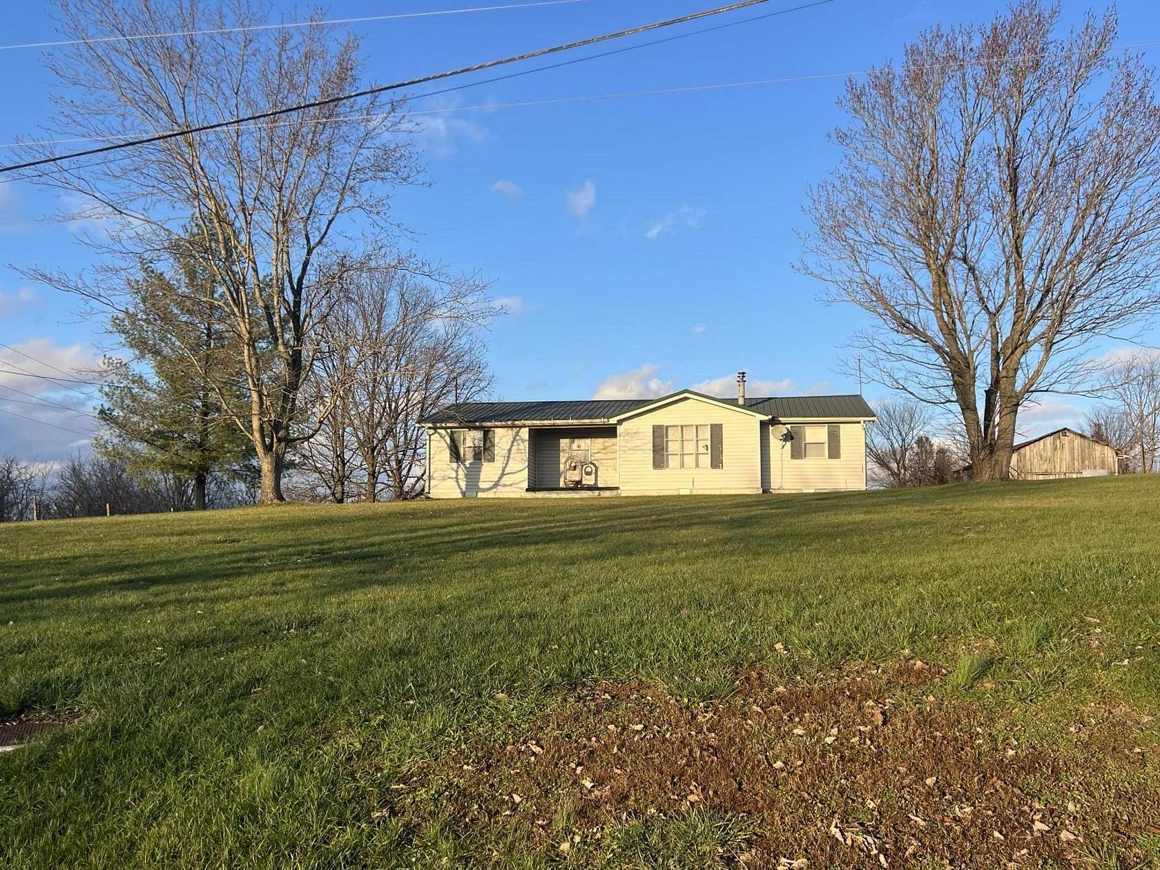 21.57 Acres of Land with Home for Sale in Lancaster, Kentucky