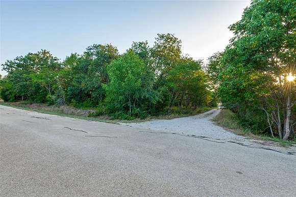 2.075 Acres of Residential Land for Sale in Oak Point, Texas