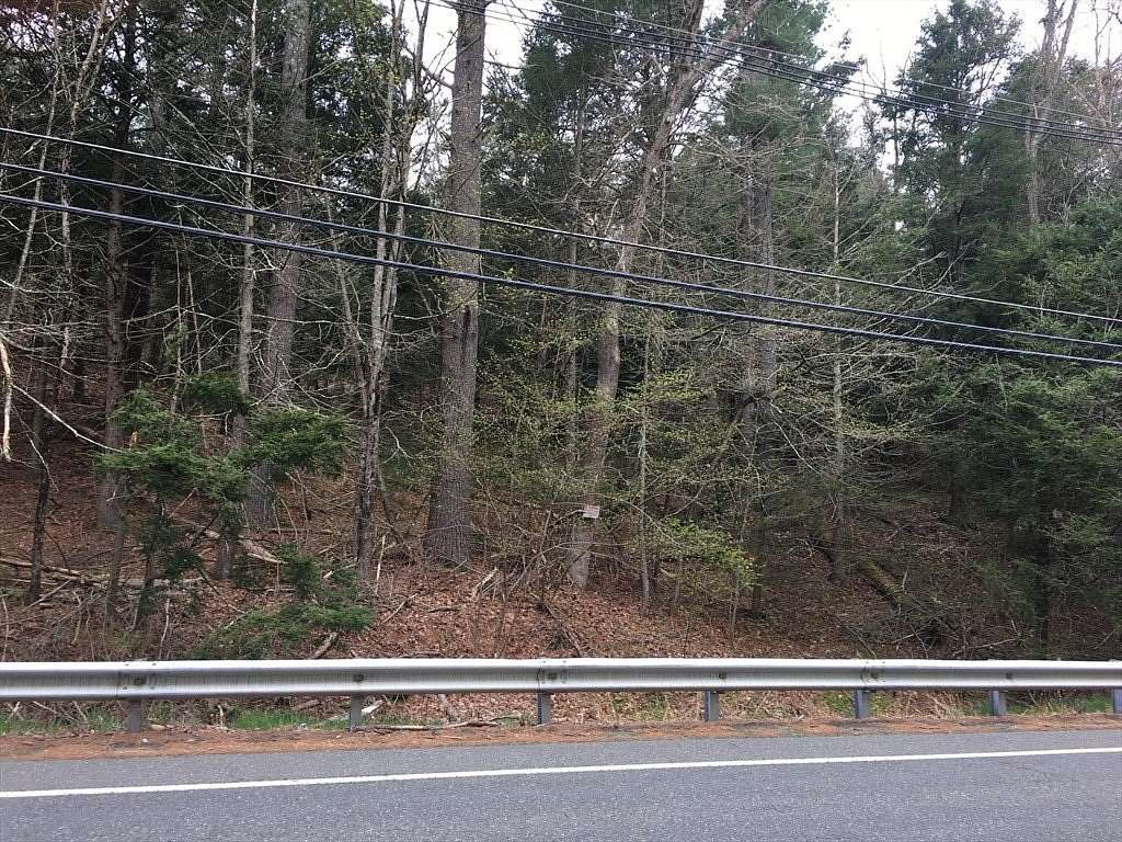 22.75 Acres of Land for Sale in Brimfield, Massachusetts