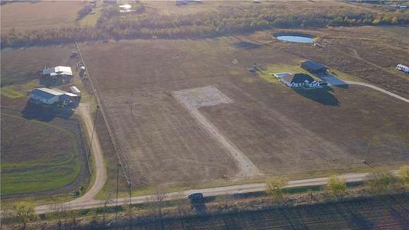 7.303 Acres of Residential Land for Sale in Troy, Texas