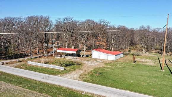 2.5 Acres of Land for Sale in Girard, Illinois