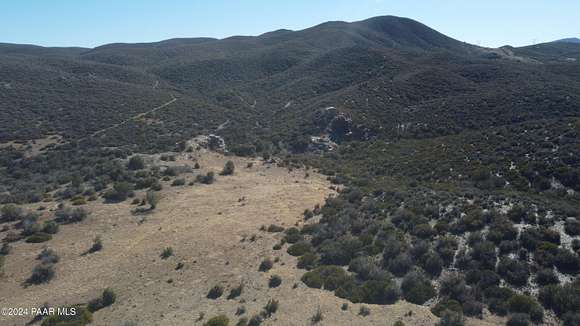 41.32 Acres of Land for Sale in Dewey-Humboldt, Arizona