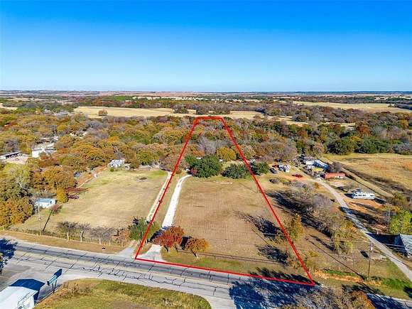 5 Acres of Residential Land with Home for Sale in Granbury, Texas