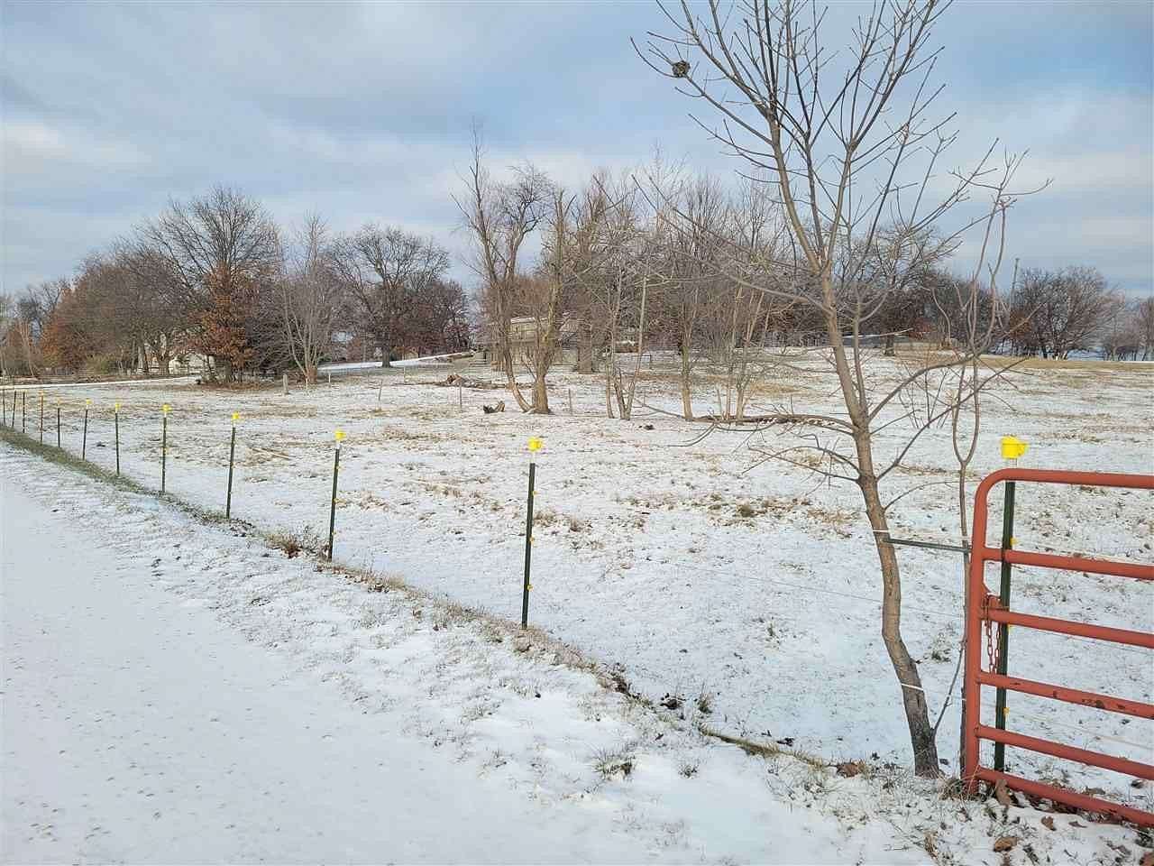 7 Acres of Residential Land with Home for Sale in Homestead, Iowa