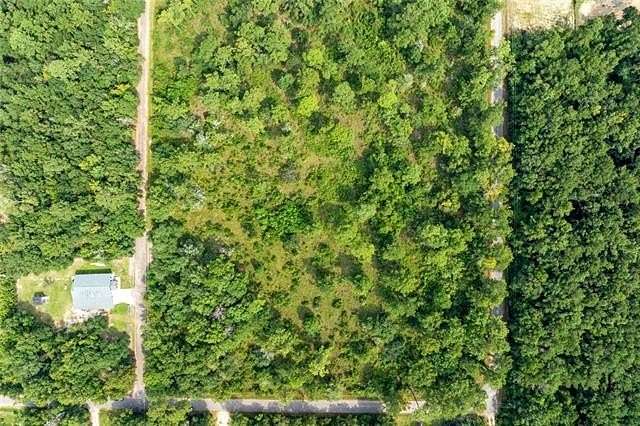 10 Acres of Residential Land for Sale in Lacombe, Louisiana