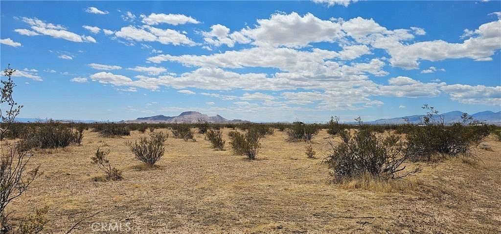 2.56 Acres of Commercial Land for Sale in Mojave, California