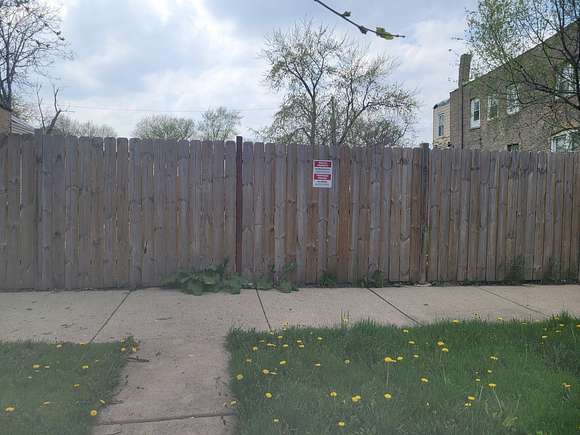 0.14 Acres of Residential Land for Sale in Chicago, Illinois