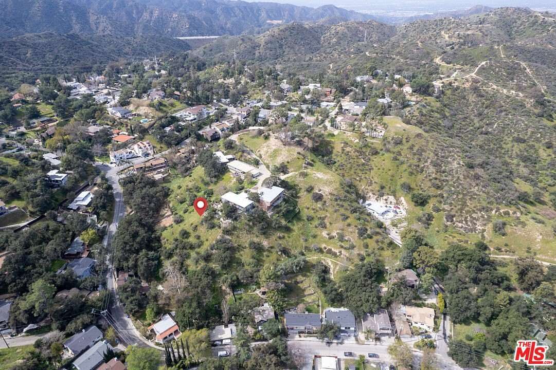 0.105 Acres of Residential Land for Sale in Tujunga, California