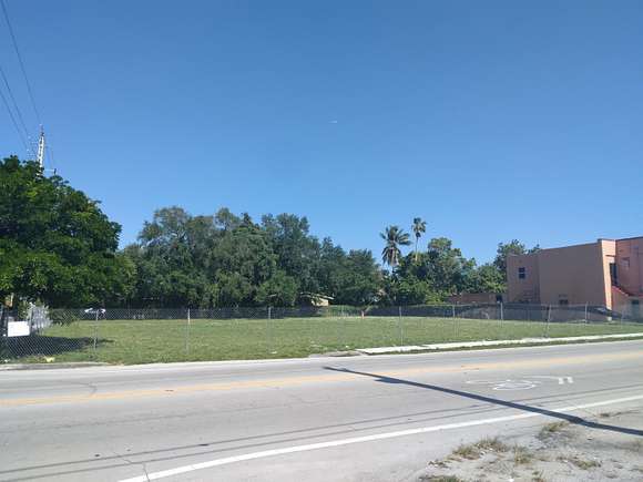 0.531 Acres of Mixed-Use Land for Sale in Miami, Florida