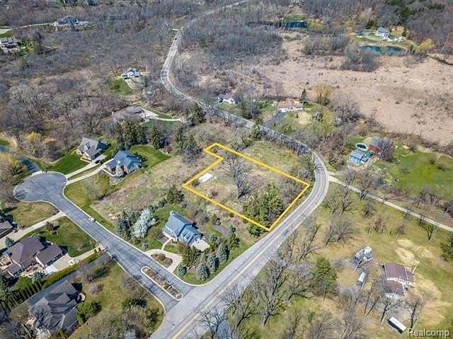 1.05 Acres of Residential Land for Sale in Brighton, Michigan