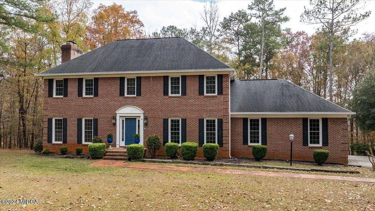 3.52 Acres of Residential Land with Home for Sale in Macon, Georgia