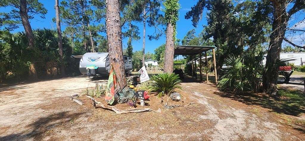 0.14 Acres of Land for Sale in Suwannee, Florida