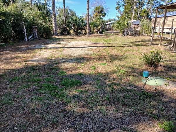 0.14 Acres of Land for Sale in Suwannee, Florida