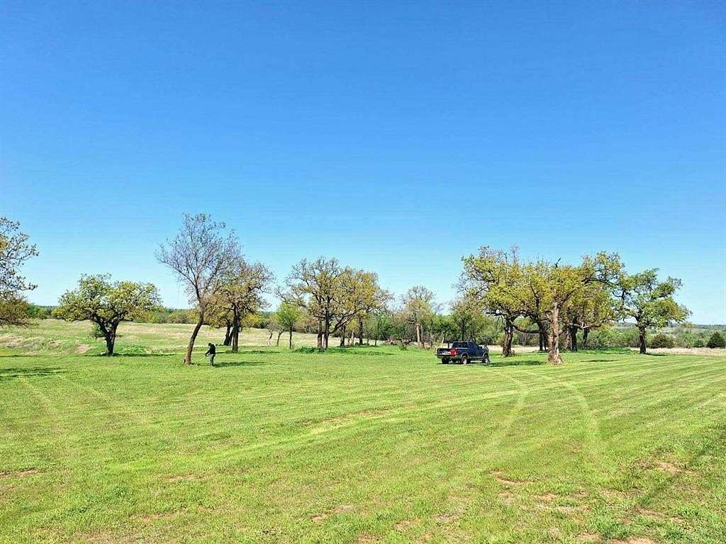 5.75 Acres of Residential Land for Sale in Guthrie, Oklahoma