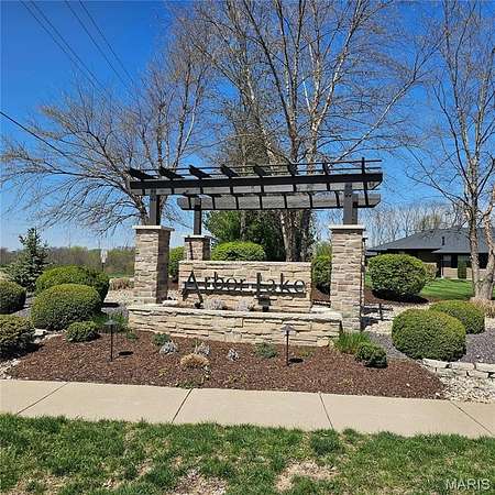 0.37 Acres of Residential Land for Sale in Edwardsville, Illinois