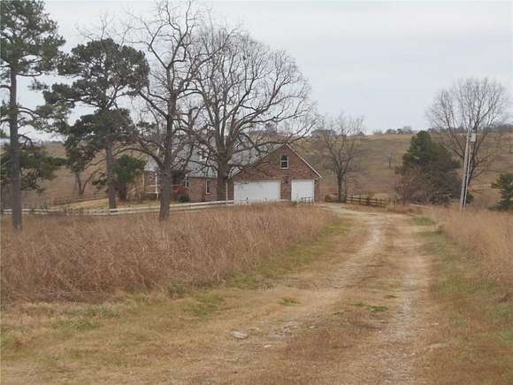 4.45 Acres of Residential Land with Home for Sale in Omaha, Arkansas