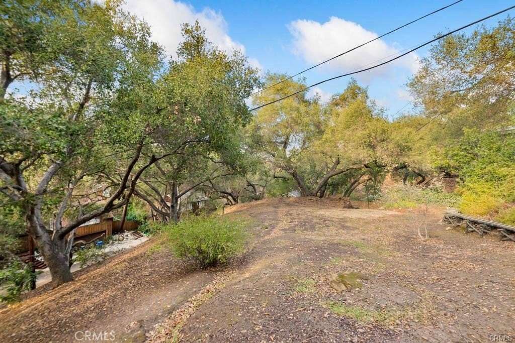 0.126 Acres of Residential Land for Sale in Woodland Hills, California