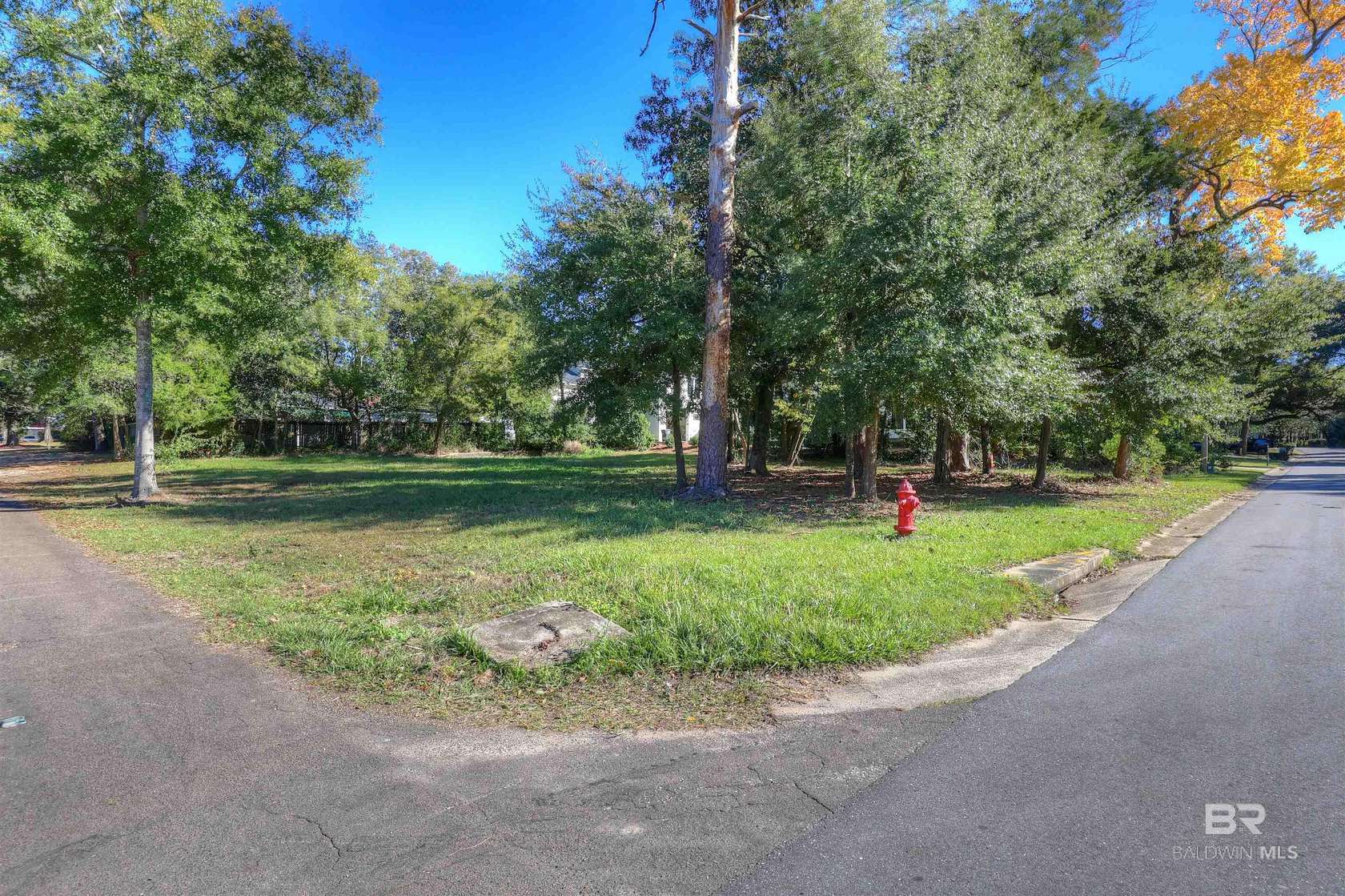 0.306 Acres of Residential Land for Sale in Fairhope, Alabama