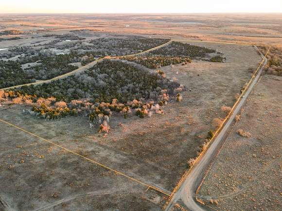 75.9 Acres of Recreational Land for Sale in Arkansas City, Kansas