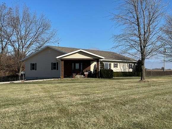 7.25 Acres of Residential Land with Home for Sale in Slater, Missouri