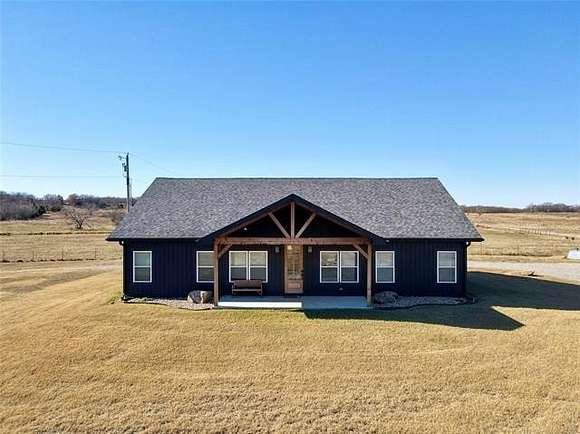 4.892 Acres of Residential Land with Home for Sale in McAlester, Oklahoma