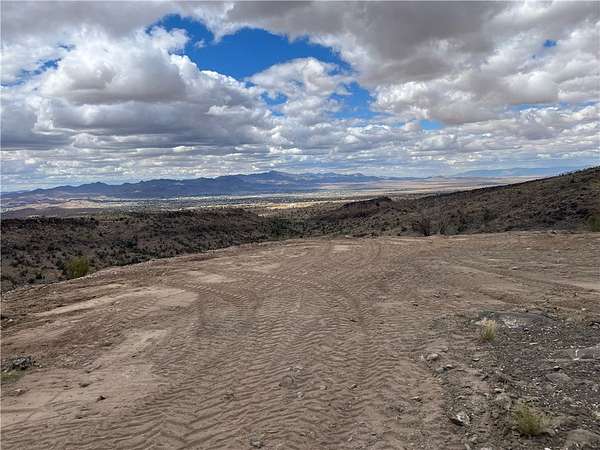 5 Acres of Residential Land for Sale in Kingman, Arizona