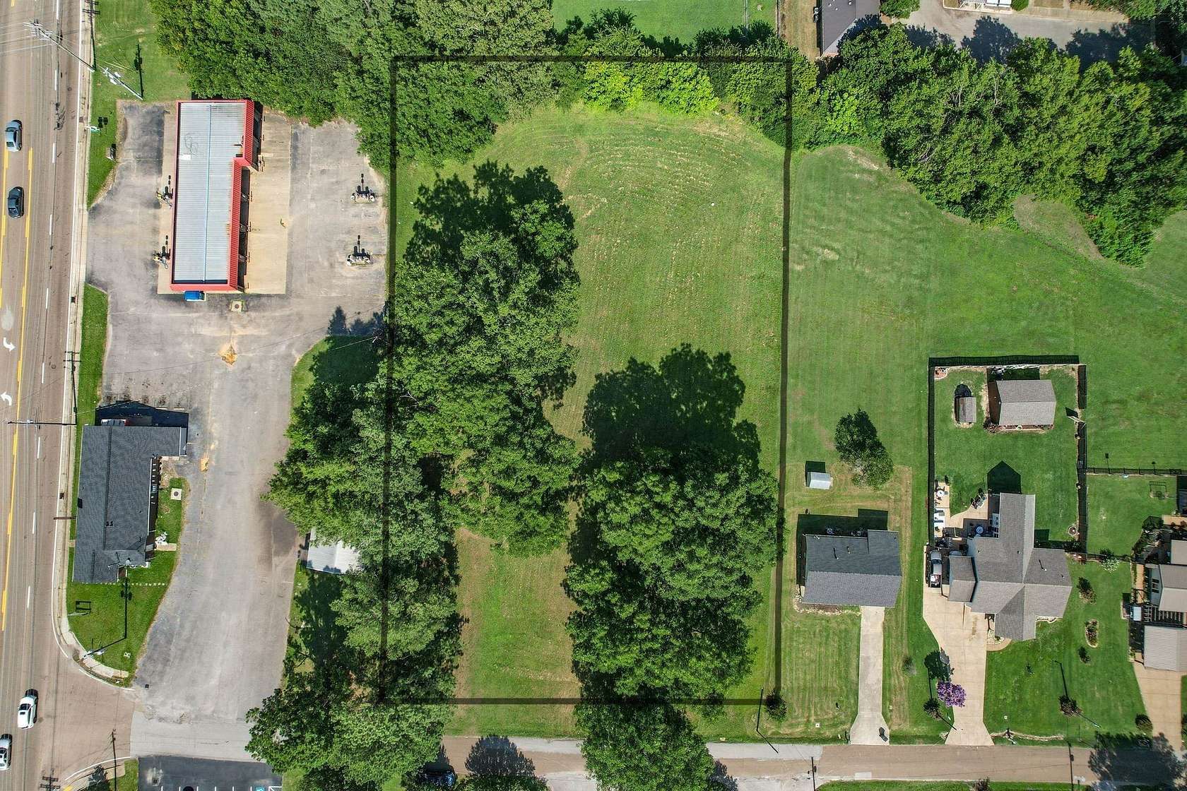 1.48 Acres of Commercial Land for Sale in Oakland, Tennessee