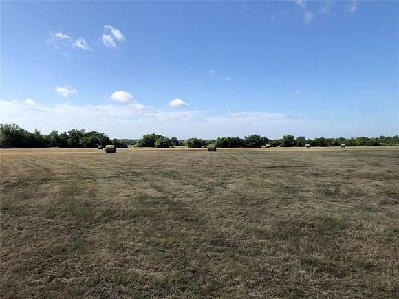 10.433 Acres of Land for Sale in Leonard, Texas