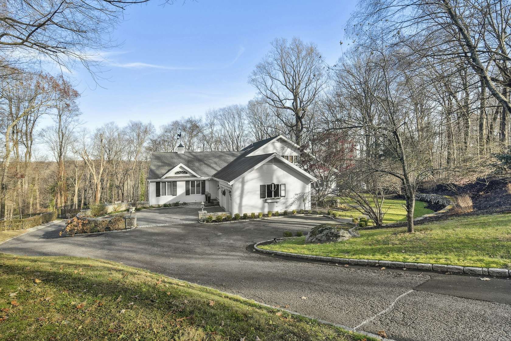 2.91 Acres of Residential Land with Home for Sale in New Canaan, Connecticut