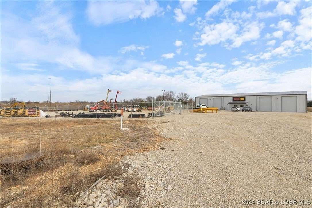 10 Acres of Commercial Land for Sale in Eldon, Missouri