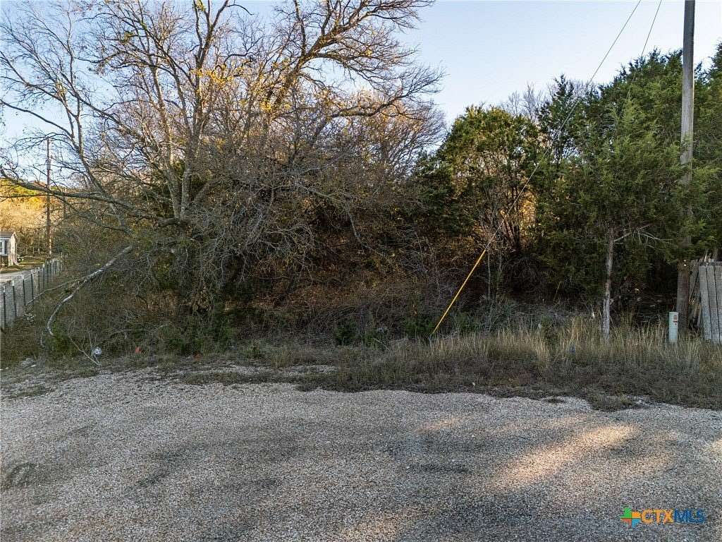 4.5 Acres of Residential Land for Sale in Gatesville, Texas