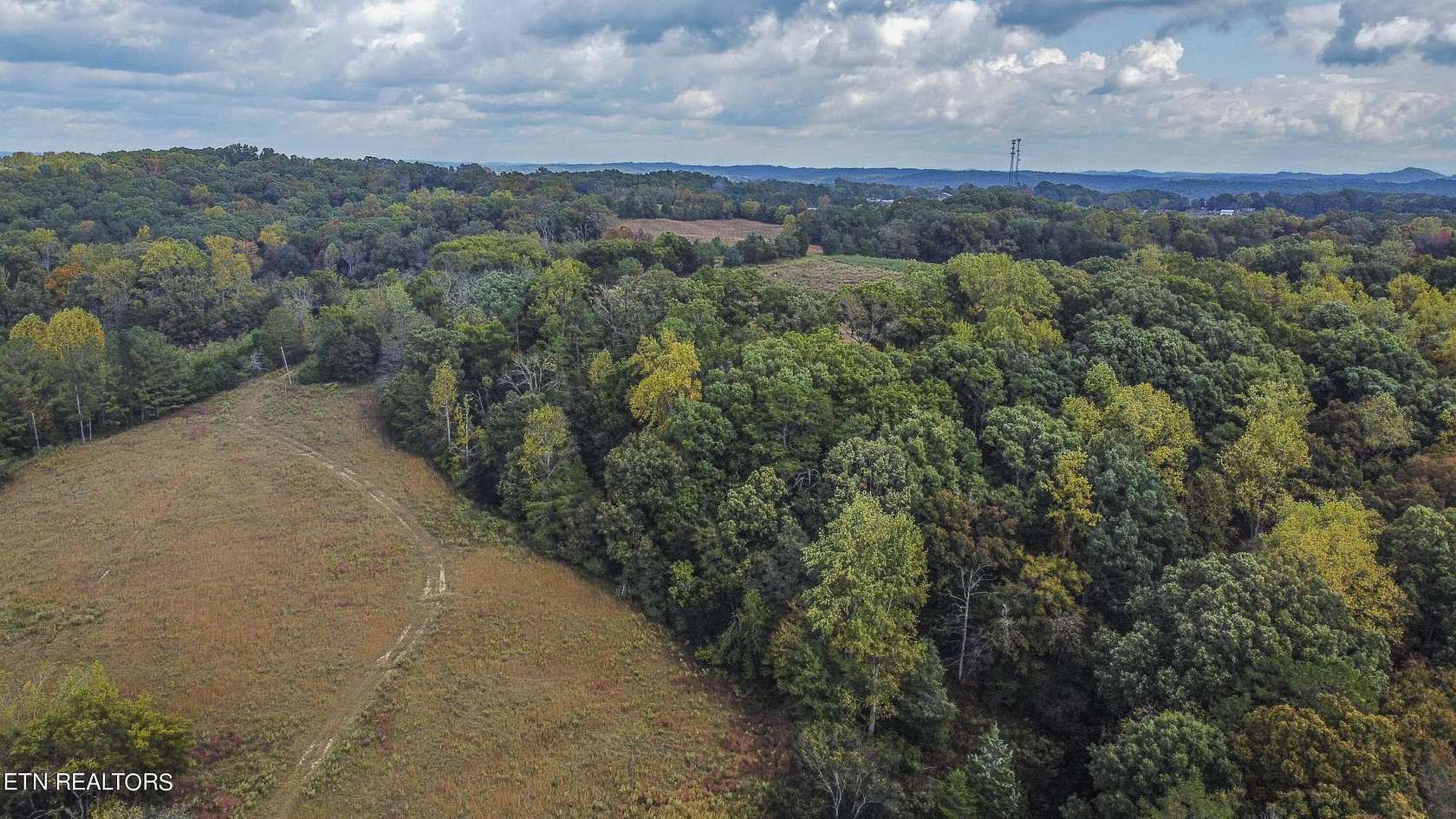 28.65 Acres of Agricultural Land for Sale in Loudon, Tennessee