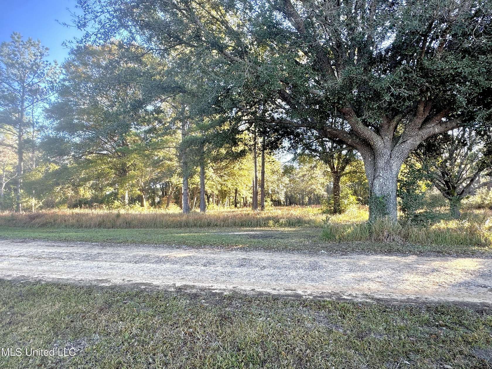 4.88 Acres of Residential Land for Sale in Moss Point, Mississippi