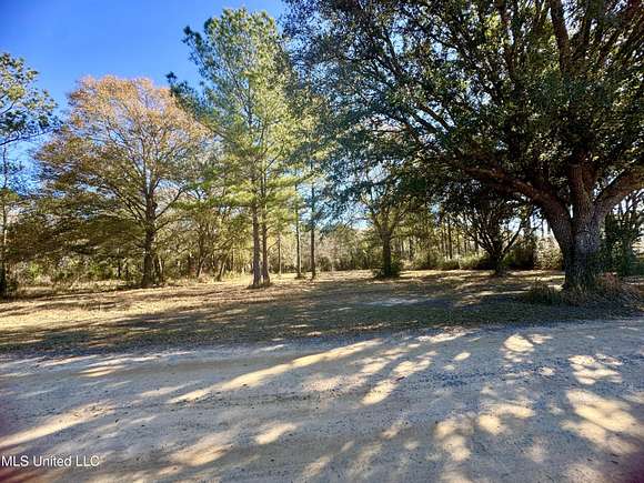 4.88 Acres of Residential Land for Sale in Moss Point, Mississippi