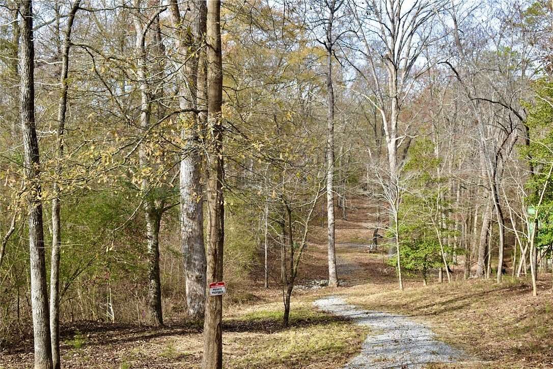 1.02 Acres of Residential Land for Sale in Toccoa, Georgia