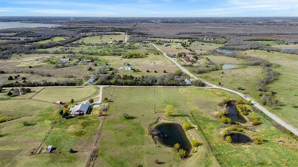 3 Acres of Residential Land for Sale in Farmersville, Texas