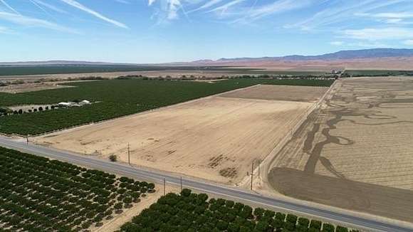 9.77 Acres of Residential Land for Sale in Coalinga, California