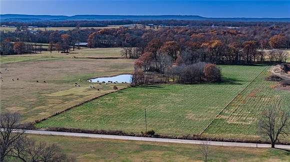 7.375 Acres of Residential Land for Sale in Fayetteville, Arkansas