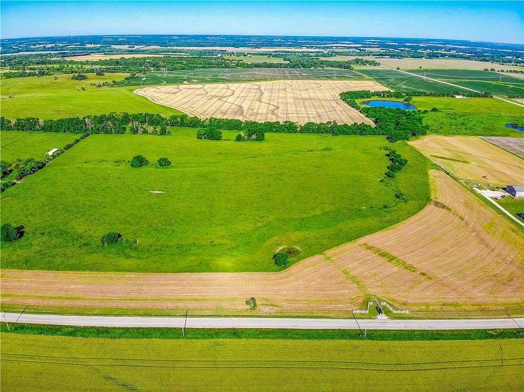 20 Acres of Agricultural Land for Sale in Gardner, Kansas