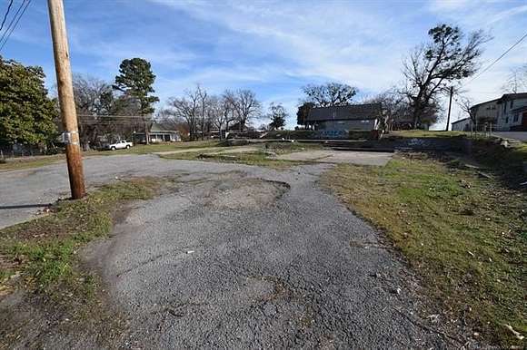 0.417 Acres of Residential Land for Sale in Tahlequah, Oklahoma