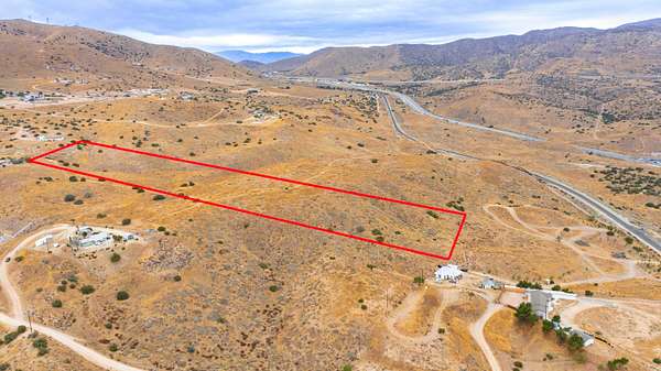 10 Acres of Land for Sale in Palmdale, California