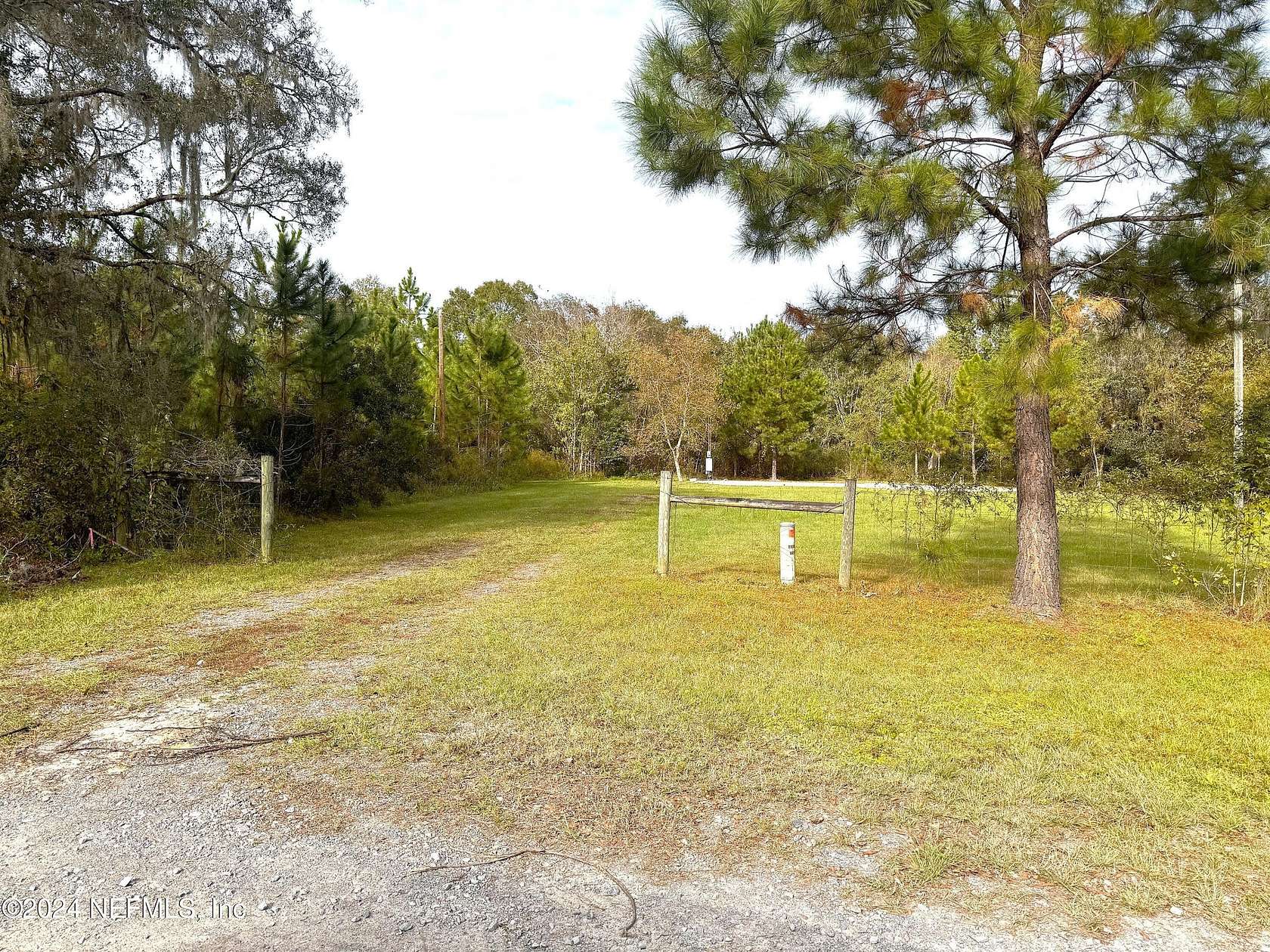 1.03 Acres of Residential Land for Sale in Callahan, Florida