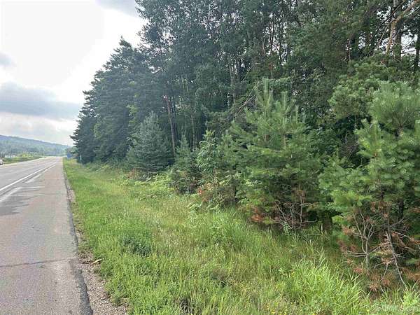 1.5 Acres of Residential Land for Sale in Norway, Michigan