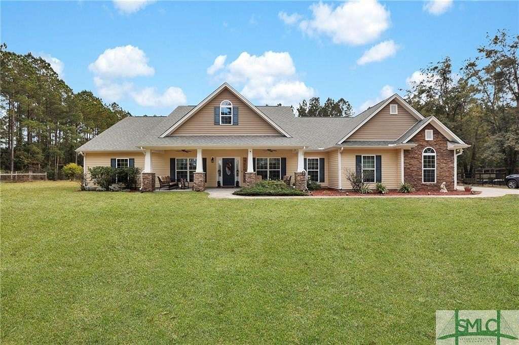 15.07 Acres of Land with Home for Sale in Richmond Hill, Georgia