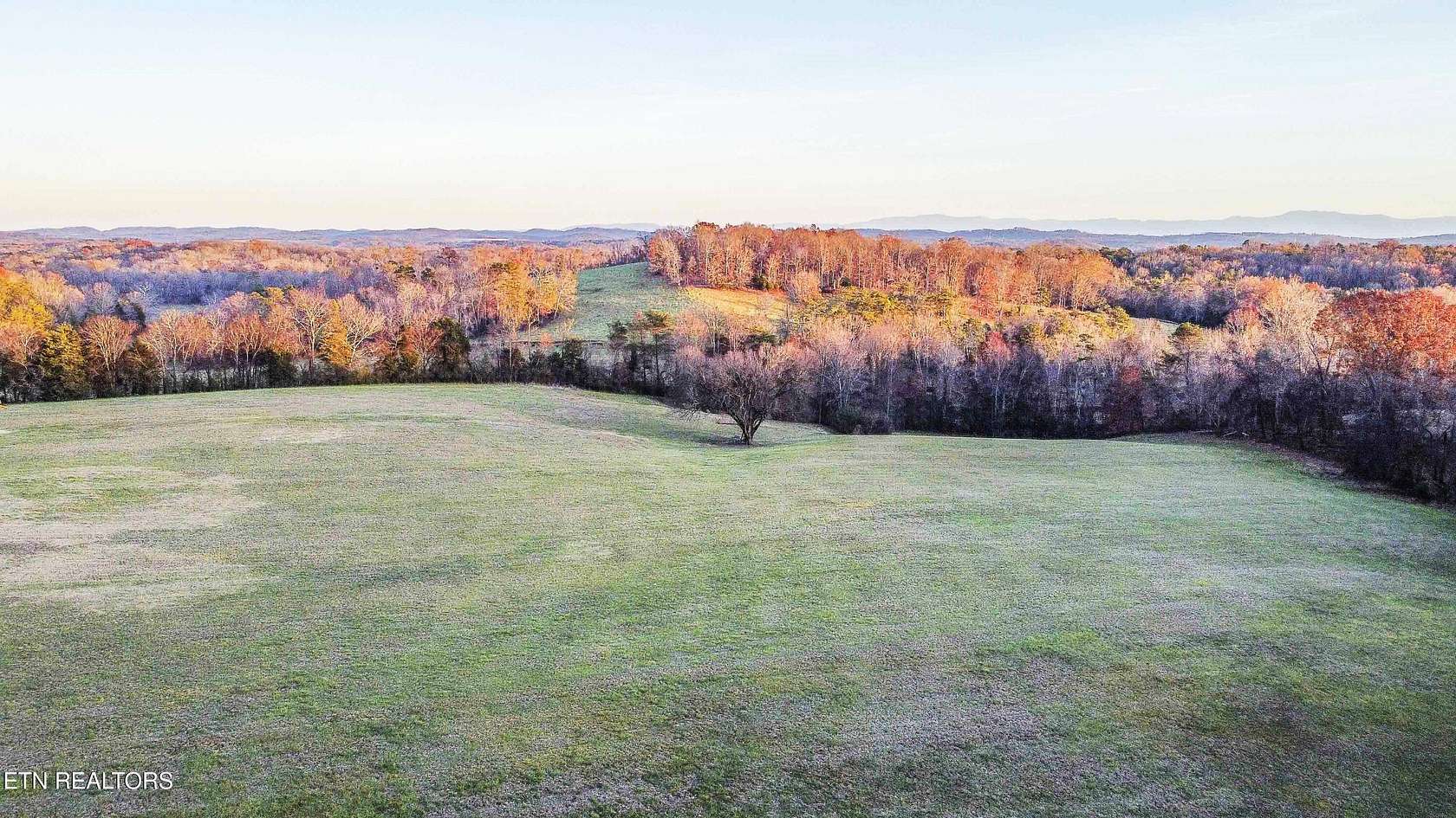 15 Acres of Land for Sale in Mascot, Tennessee