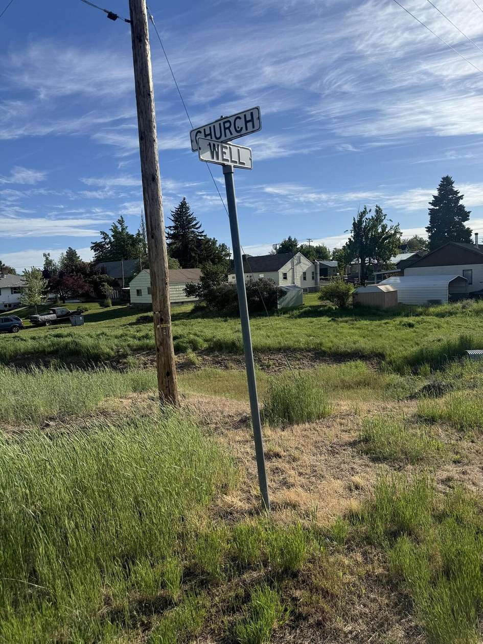 0.11 Acres of Residential Land for Sale in Condon, Oregon