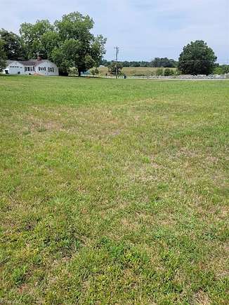 0.95 Acres of Commercial Land for Sale in Hiddenite, North Carolina